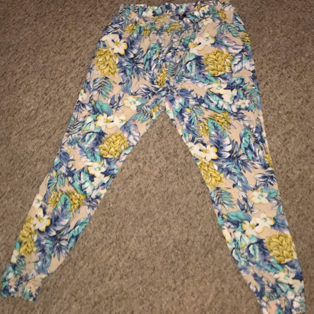 Floral Dress Pants w/Elastic Waistline